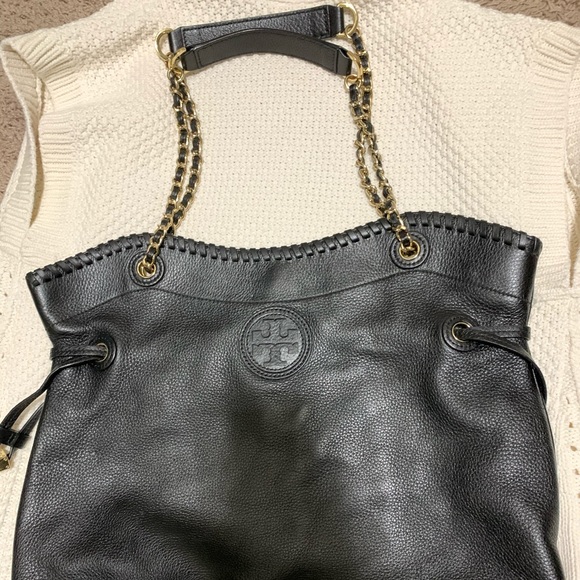 SOLD Tory Burch Marion Slouchy Tote - Picture 2 of 8